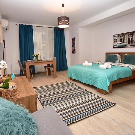 Near Cathedral Central Studio Букурещ Екстериор снимка
